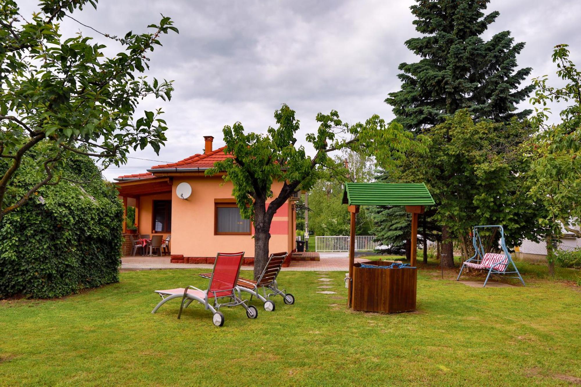 Balaton Apartman Balatonmariafurdo Luaran gambar